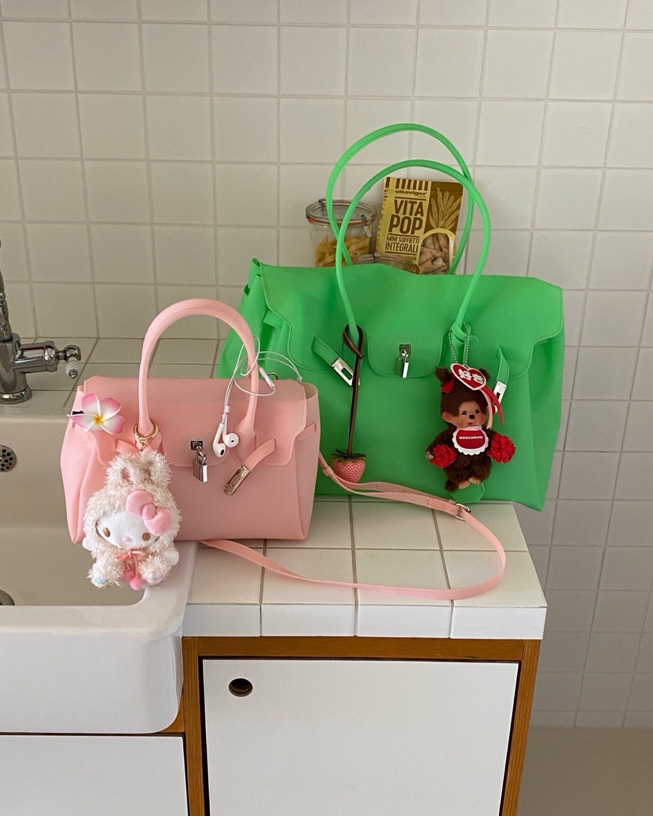 Jelly Buckle Shoulder Bag ✨ Y2K Clear Girl Tote ✨ Glossy Summer Handbag